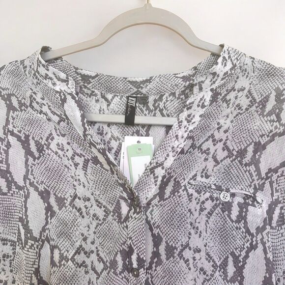 Kut from Kloth Shirt Womens Gray Snakeskin Sheer Size L Rocker Festival Edgy - Picture 7 of 14